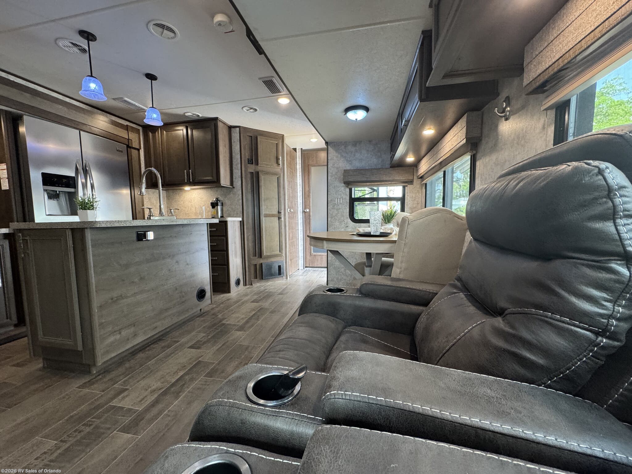 2018 Highland Ridge Open Range 328BHS - Used Travel Trailer For Sale by RV Sales of Orlando in Longwood, Florida features Microwave, Water Heater, Residential Refrigerator, Awning, Leveling Jacks