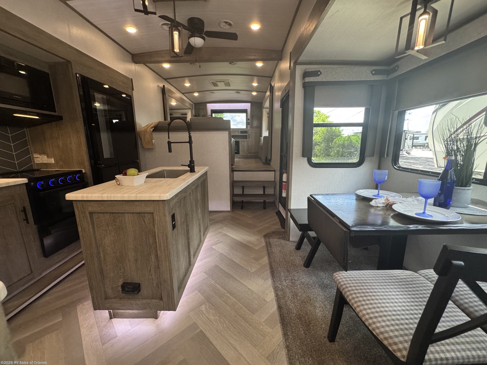2022 Salem Hemisphere 378FL by Forest River from RV Sales of Orlando in Longwood, Florida