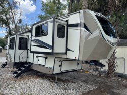 2022 Forest River Salem Hemisphere 378FL - Used Fifth Wheel for sale by RV Sales of Orlando in Longwood, Florida