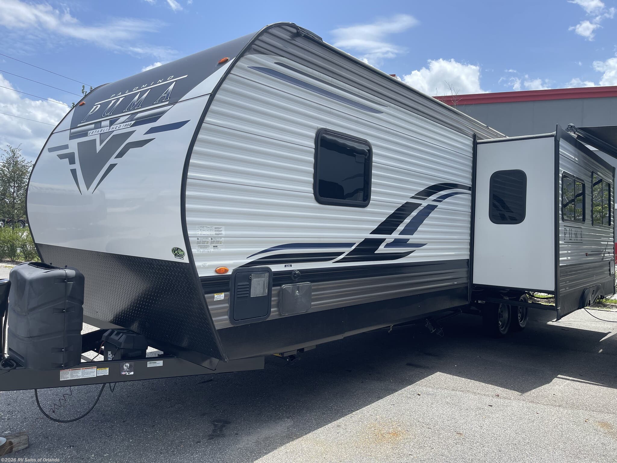 2022 Palomino Puma 28BHSS - Used Travel Trailer for sale by RV Sales of Orlando in Longwood, Florida