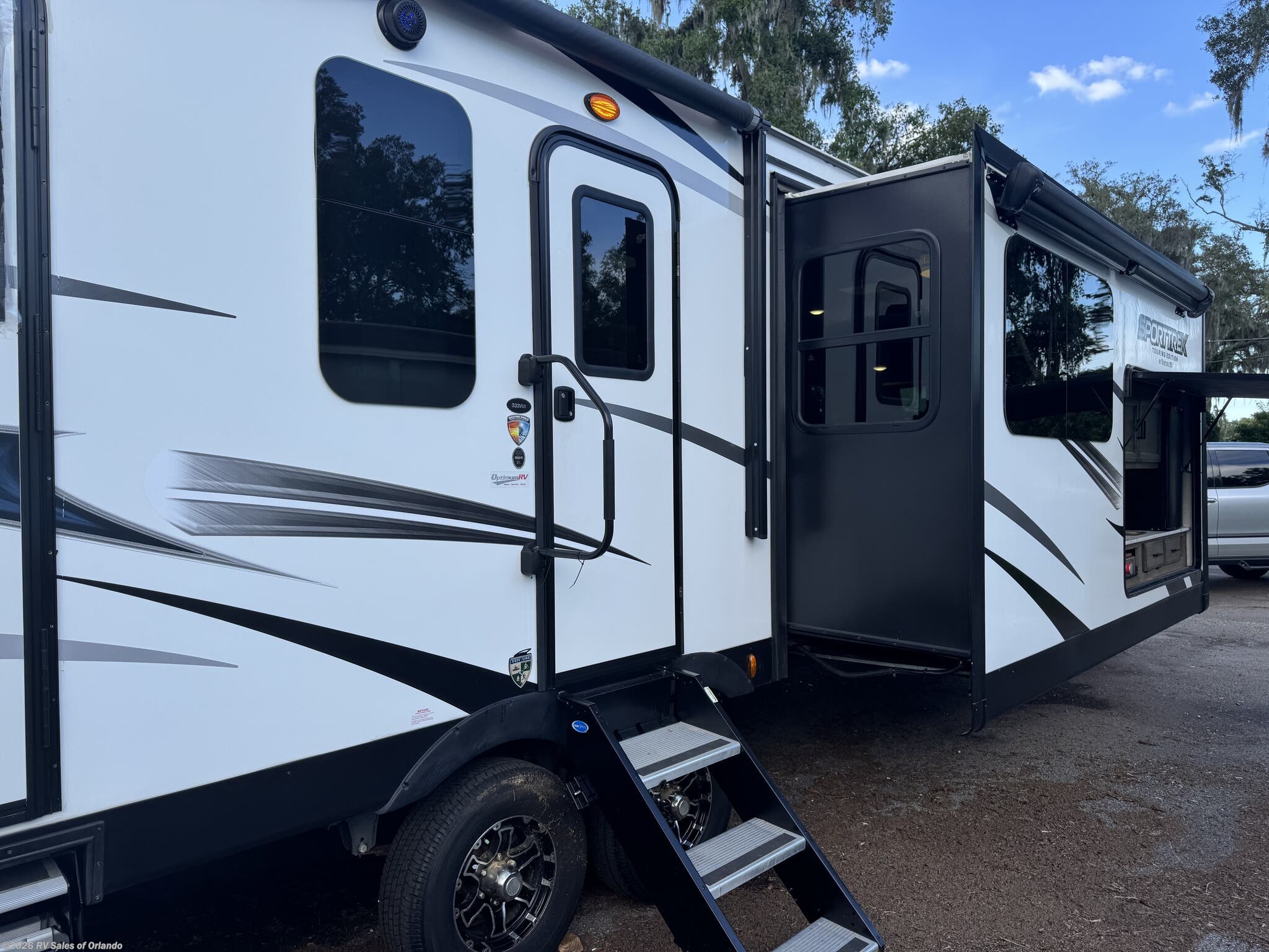 New 2022 Venture RV SportTrek 333VMI available in Longwood, Florida