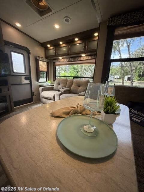 2018 Aerolite Astoria 2513RLF - Used Fifth Wheel For Sale by RV Sales of Orlando in Longwood, Florida features TV, Stove Top Burner, Oven, Microwave, Furnace