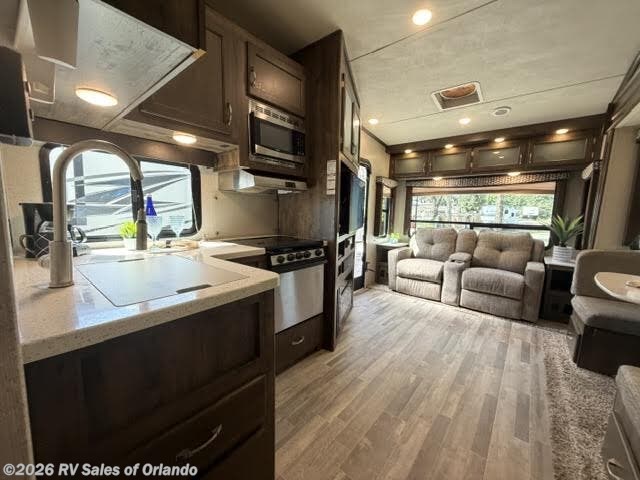 Used 2018 Aerolite Astoria 2513RLF available in Longwood, Florida