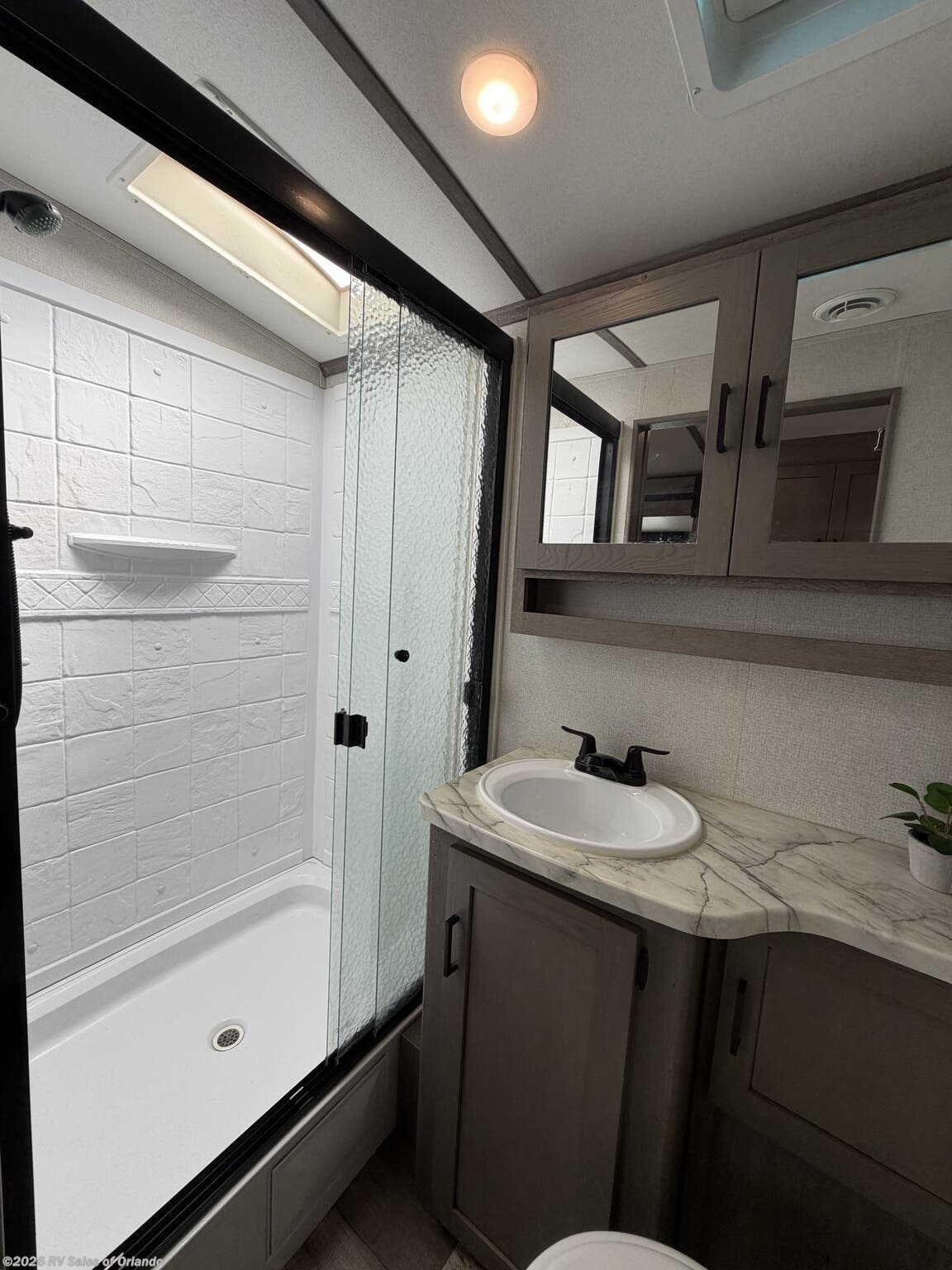 2021 Outback 342CG by Keystone from RV Sales of Orlando in Longwood, Florida