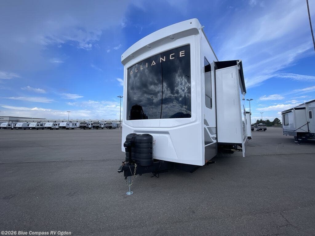 2026 Benchmark 42LFT by Alliance RV from Blue Compass RV Ogden in Marriott-Slaterville, Utah