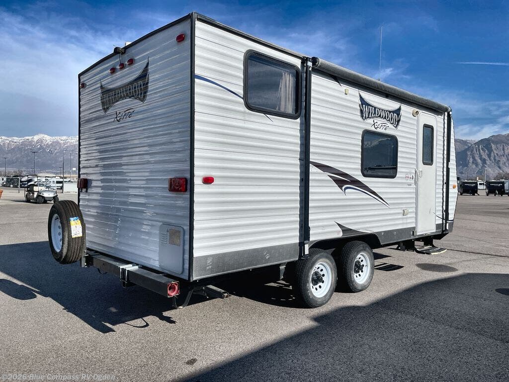 2014 Forest River Wildwood 180BH - Used Travel Trailer For Sale by Blue Compass RV Ogden in Marriott-Slaterville, Utah