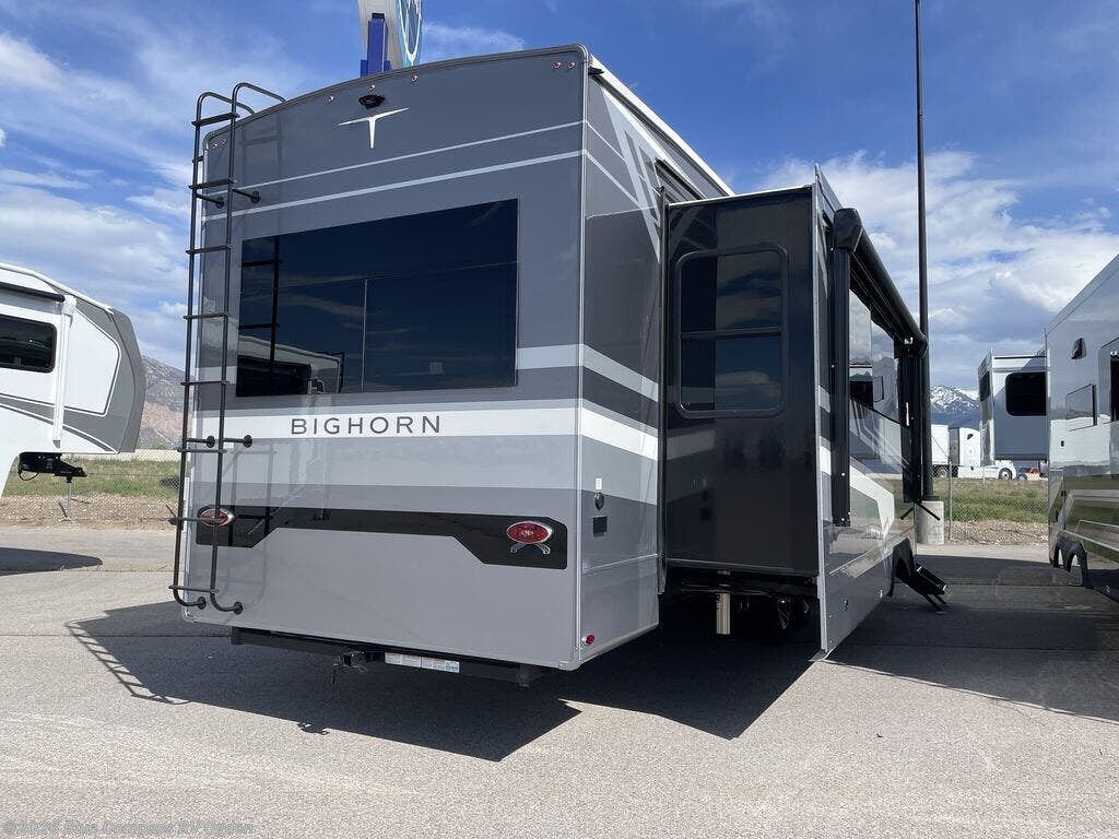 2026 Bighorn 38RE by Heartland from Blue Compass RV Ogden in Marriott-Slaterville, Utah