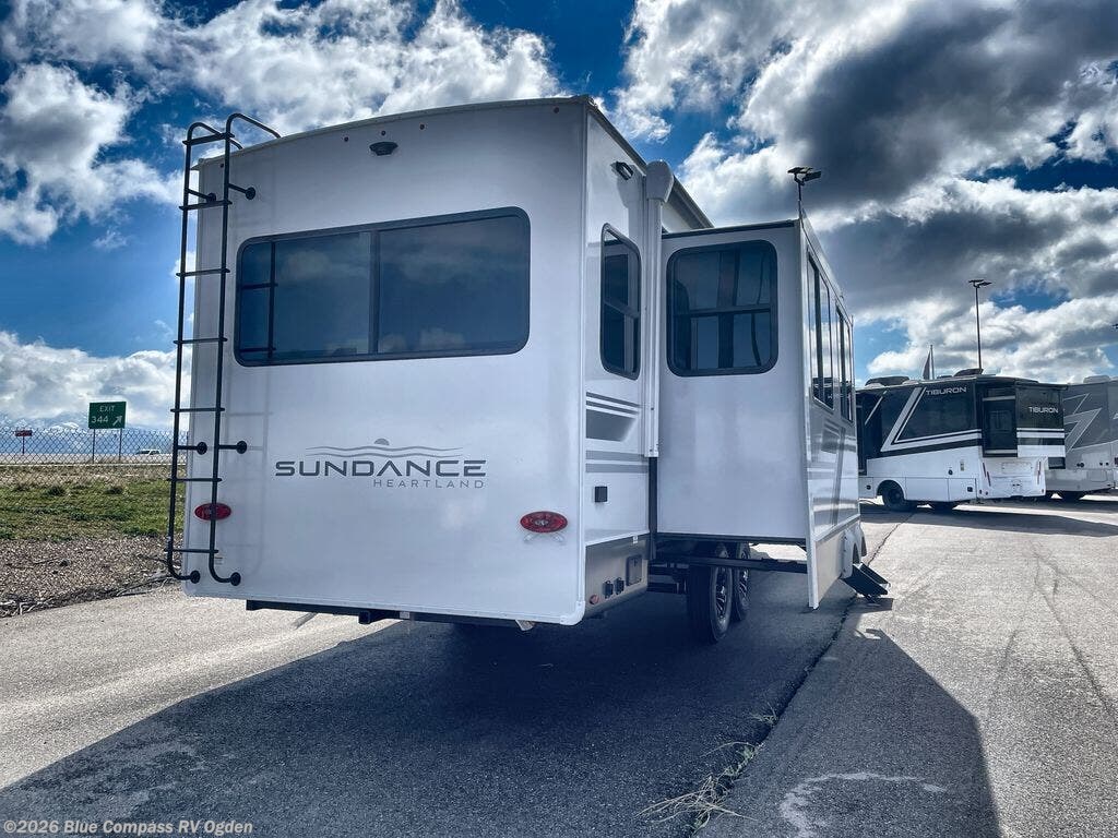 2026 Heartland Sundance 29RLBS - New Travel Trailer For Sale by Blue Compass RV Ogden in Marriott-Slaterville, Utah
