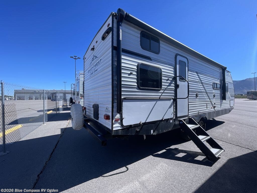 2025 Della Terra 262BH by East to West from Blue Compass RV Ogden in Marriott-Slaterville, Utah