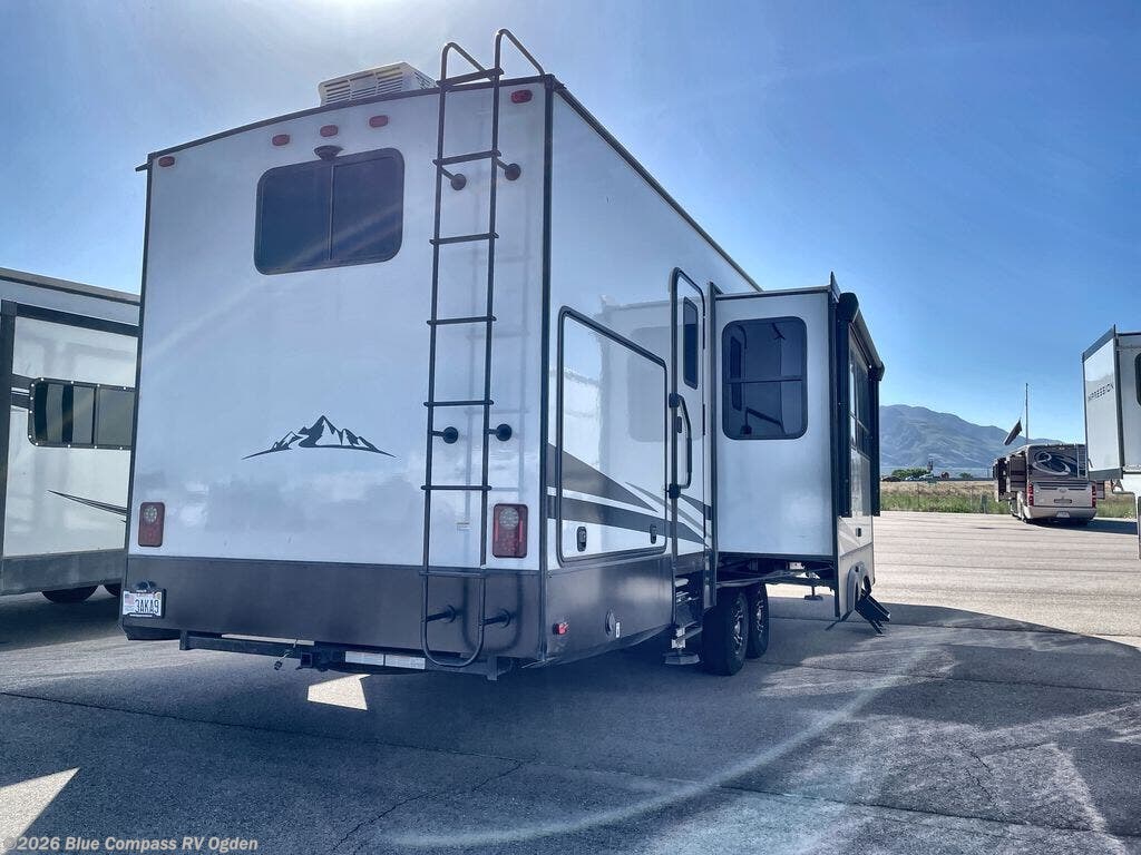 2024 Ahara 378BH-OK by East to West from Blue Compass RV Ogden in Marriott-Slaterville, Utah