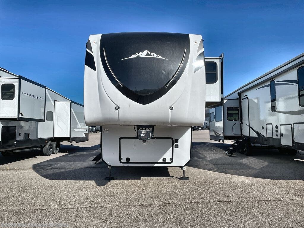 Used 2024 East to West Ahara 378BH-OK available in Marriott-Slaterville, Utah