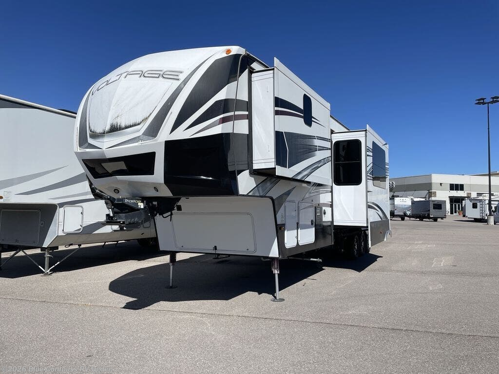 Used 2015 Dutchmen Voltage 3950 available in Marriott-Slaterville, Utah