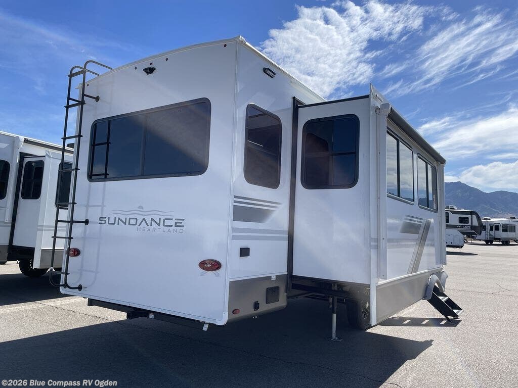 2027 Heartland Sundance 29RLBS - New Travel Trailer For Sale by Blue Compass RV Ogden in Marriott-Slaterville, Utah