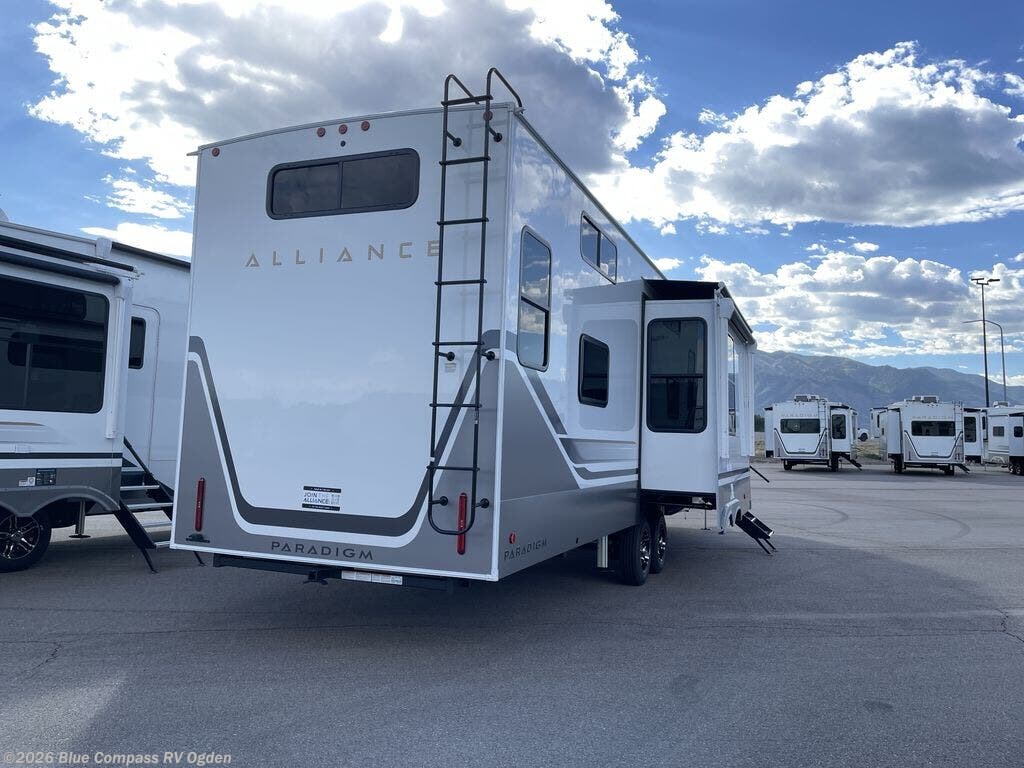 2027 Paradigm 395DS by Alliance RV from Blue Compass RV Ogden in Marriott-Slaterville, Utah