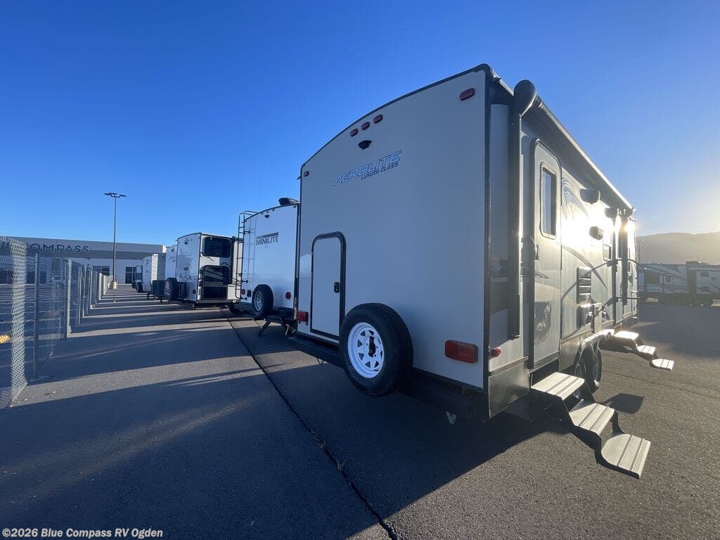 2018 Aerolite Luxury Class 242BHSL by Dutchmen from Blue Compass RV Ogden in Marriott-Slaterville, Utah