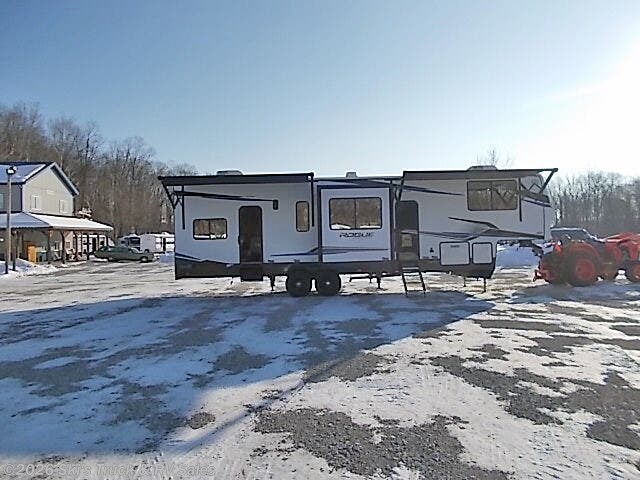 2025 Forest River Vengeance Rogue 341GS11 Armored - New Toy Hauler For Sale by Ski's Truck & RV Sales in Rockville, Indiana