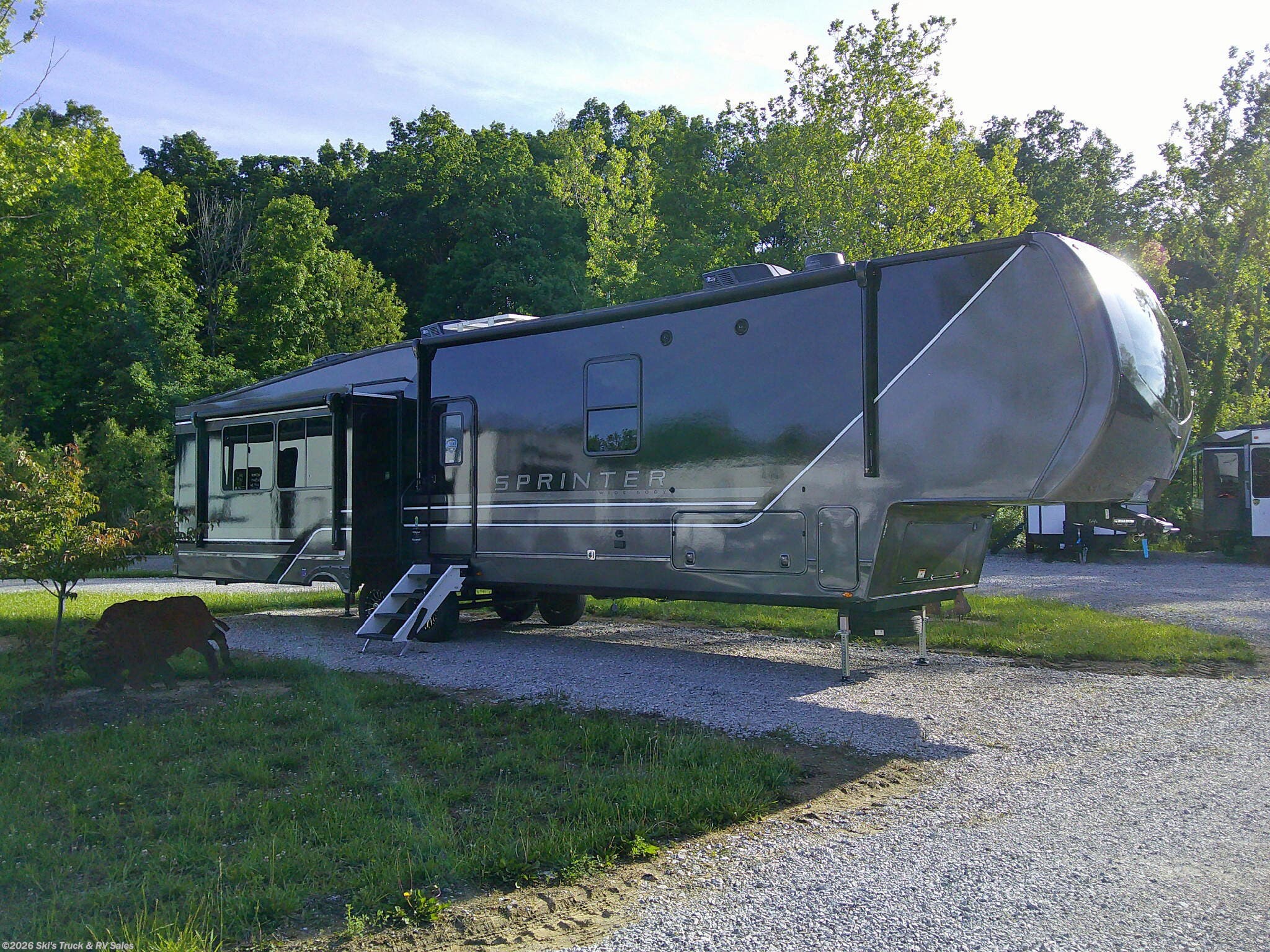 2025 Sprinter 3840LRK by Keystone from Ski's Truck & RV Sales in Rockville, Indiana