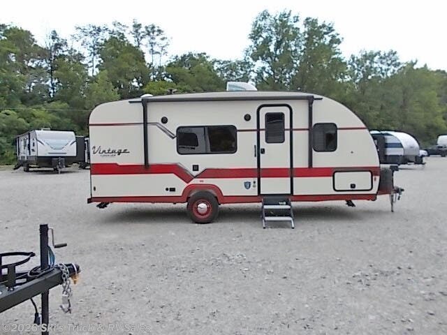 2023 Vintage Cruiser 19RBS by Gulf Stream from Ski's Truck & RV Sales in Rockville, Indiana