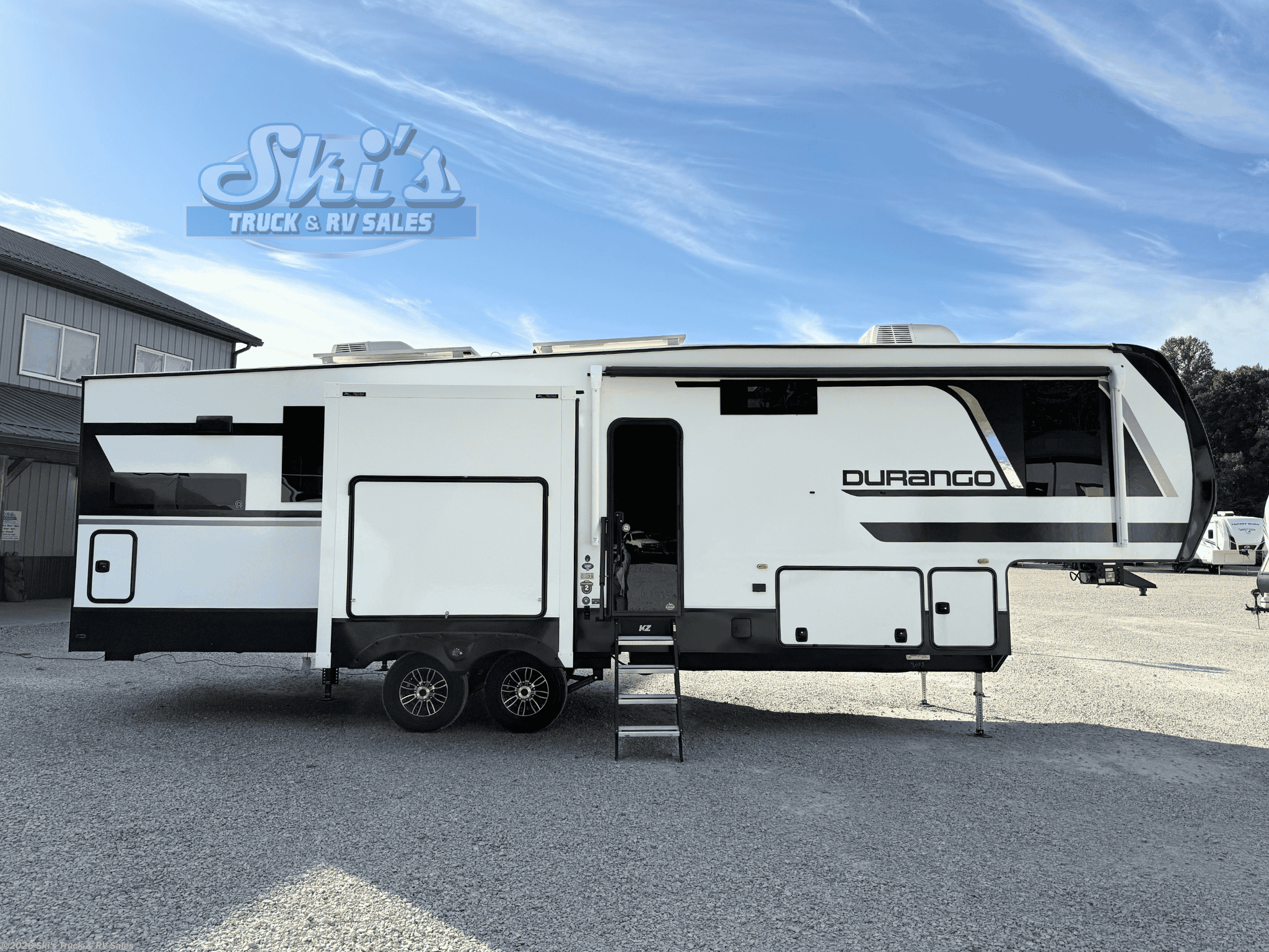 2026 K-Z Durango D321RKT Luxury Fifth Wheel - New Fifth Wheel For Sale by Ski's Truck & RV Sales in Rockville, Indiana