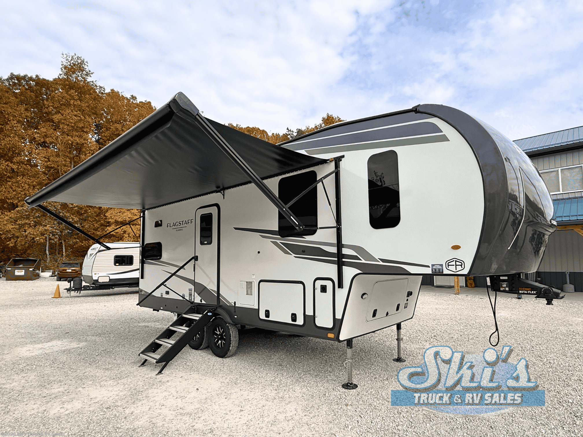 2026 Forest River Flagstaff Classic 281RK - New Fifth Wheel For Sale by Ski's Truck & RV Sales in Rockville, Indiana