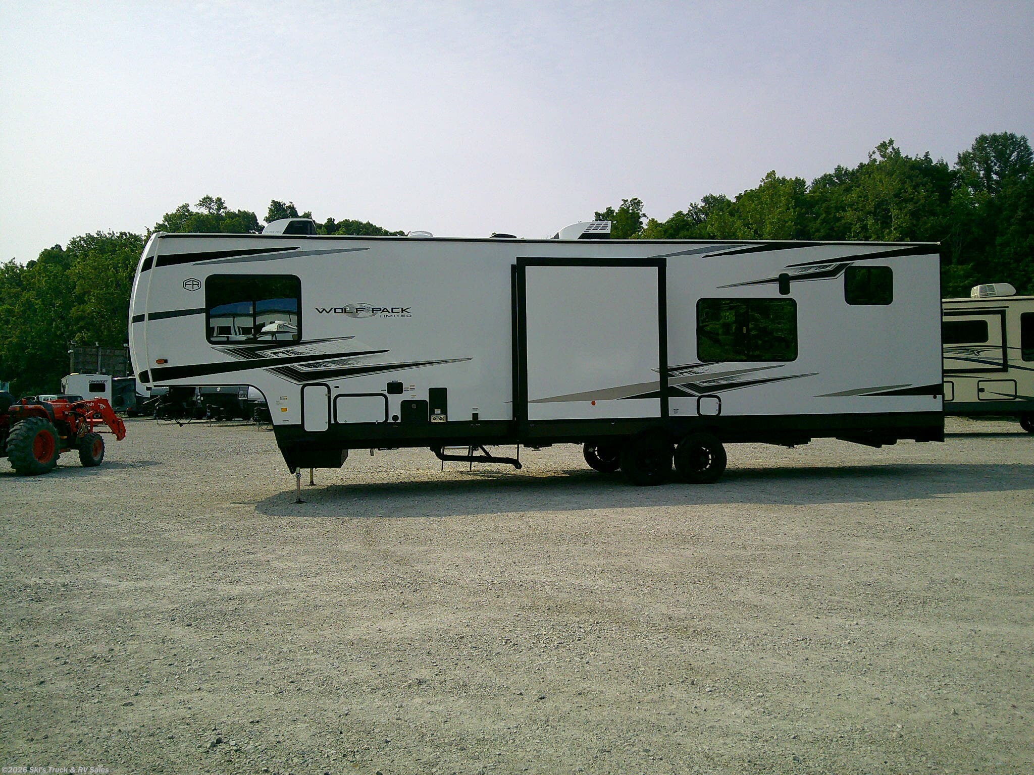2026 Cherokee Wolf Pack 290PACK13 by Forest River from Ski's Truck & RV Sales in Rockville, Indiana