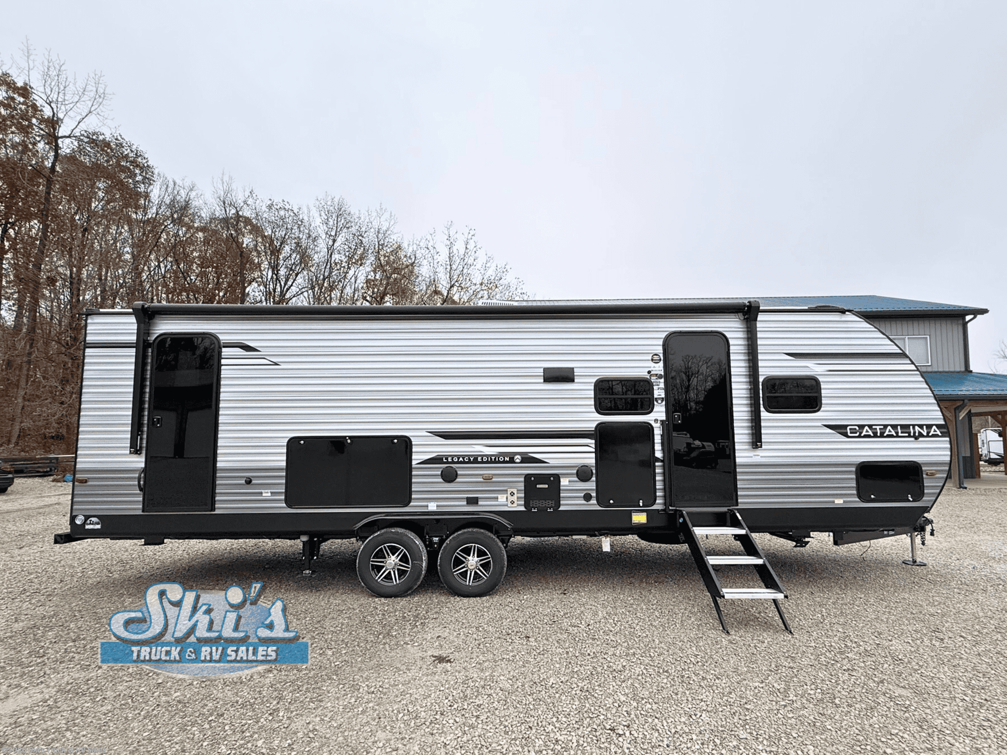 2026 Coachmen Catalina Legacy Edition 273DBHCK - New Travel Trailer For Sale by Ski's Truck & RV Sales in Rockville, Indiana