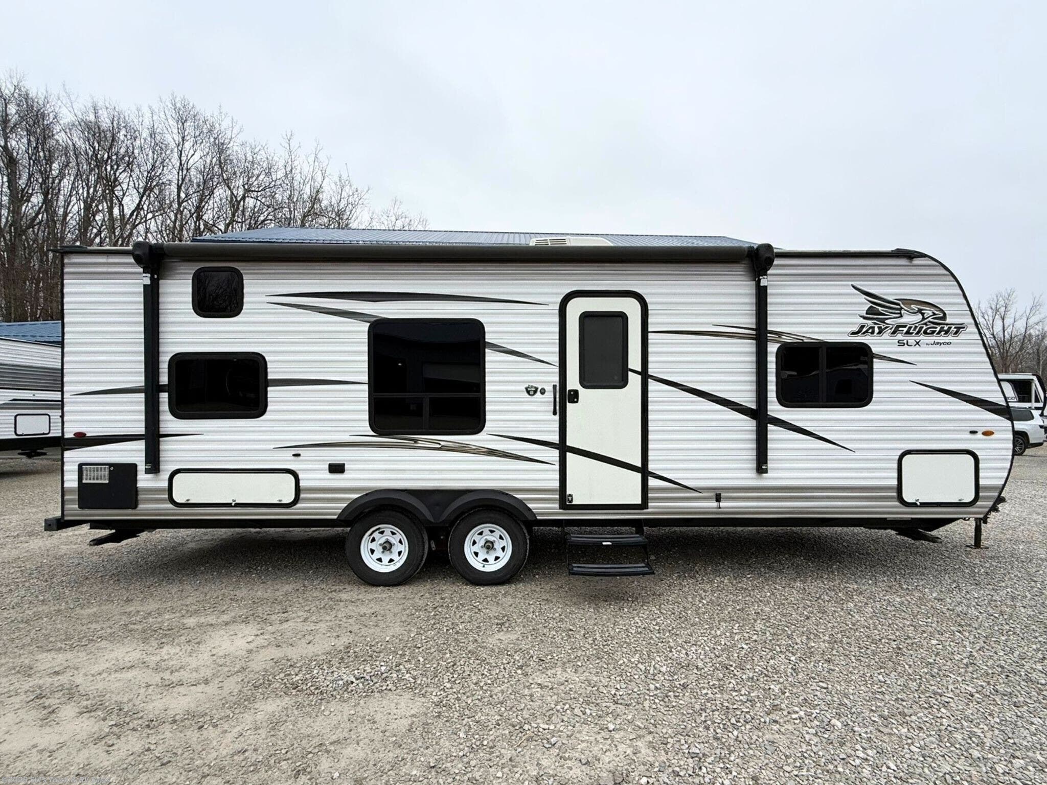 Used 2018 Jayco Jay Flight 264BH available in Rockville, Indiana