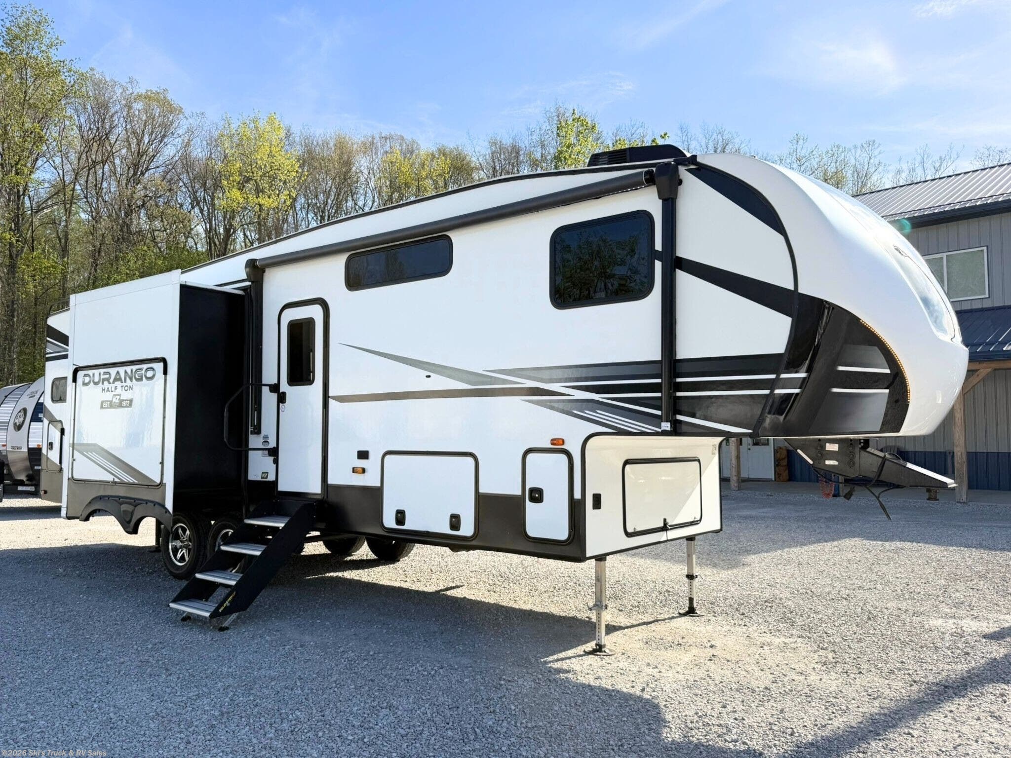 2022 K-Z Durango HT D256RKT - Used Fifth Wheel For Sale by Ski's Truck & RV Sales in Rockville, Indiana