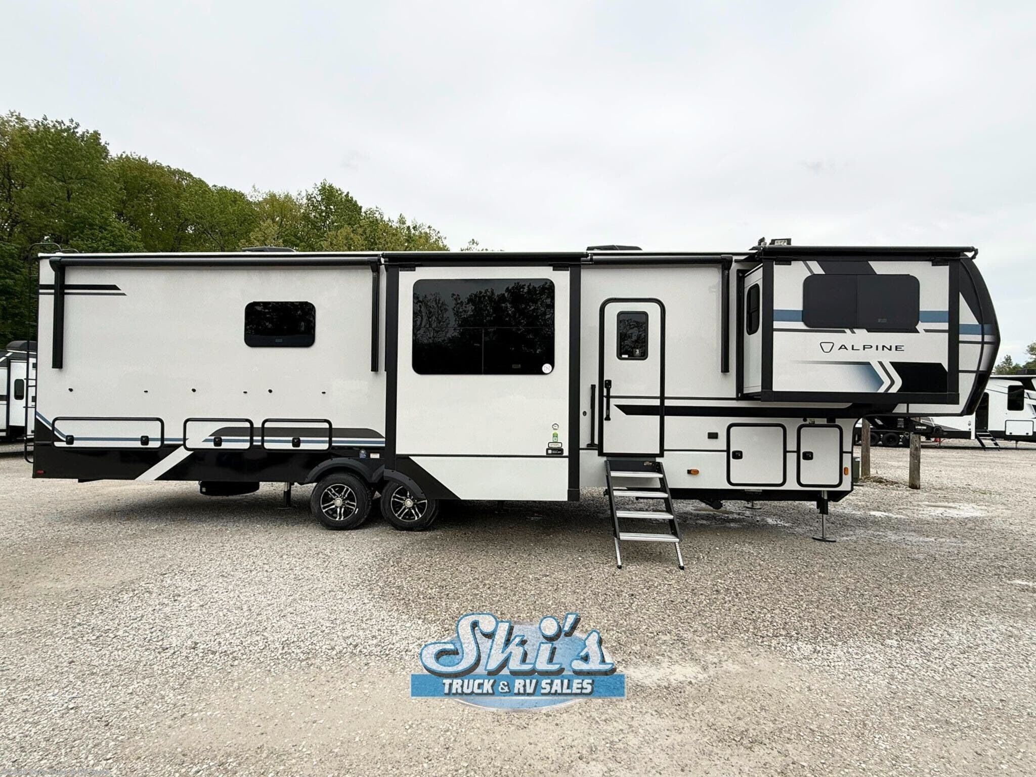New 2026 Keystone Alpine 3710FL available in Rockville, Indiana