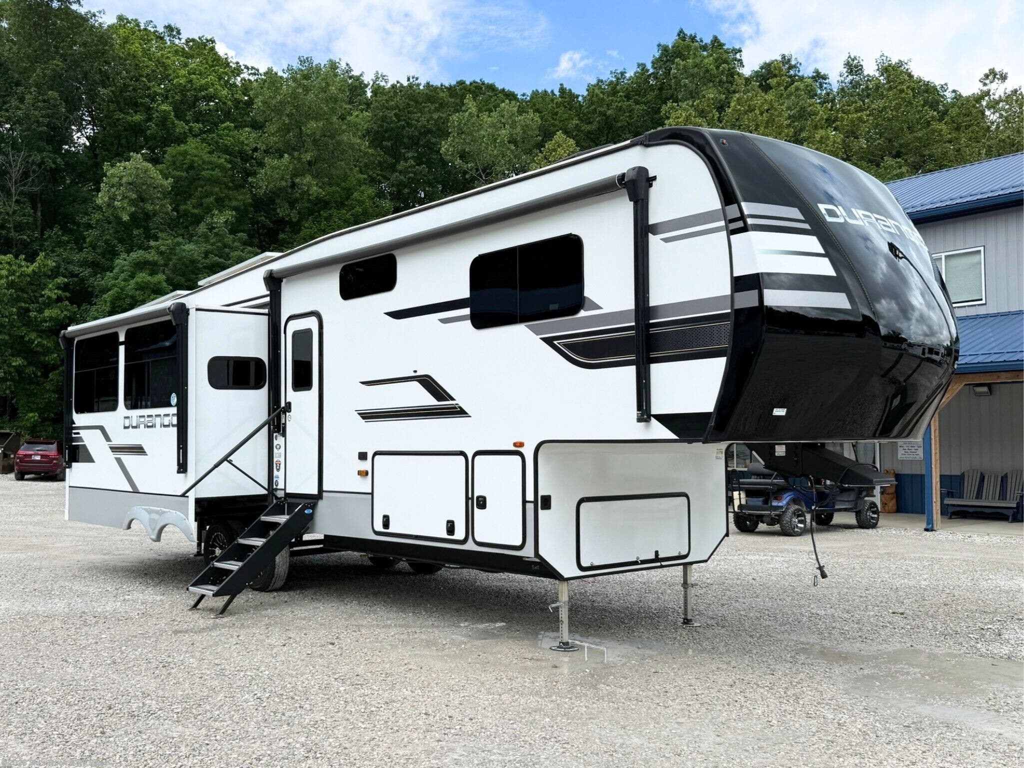 2024 K-Z Durango D301RLT - Used Fifth Wheel For Sale by Ski's Truck & RV Sales in Rockville, Indiana