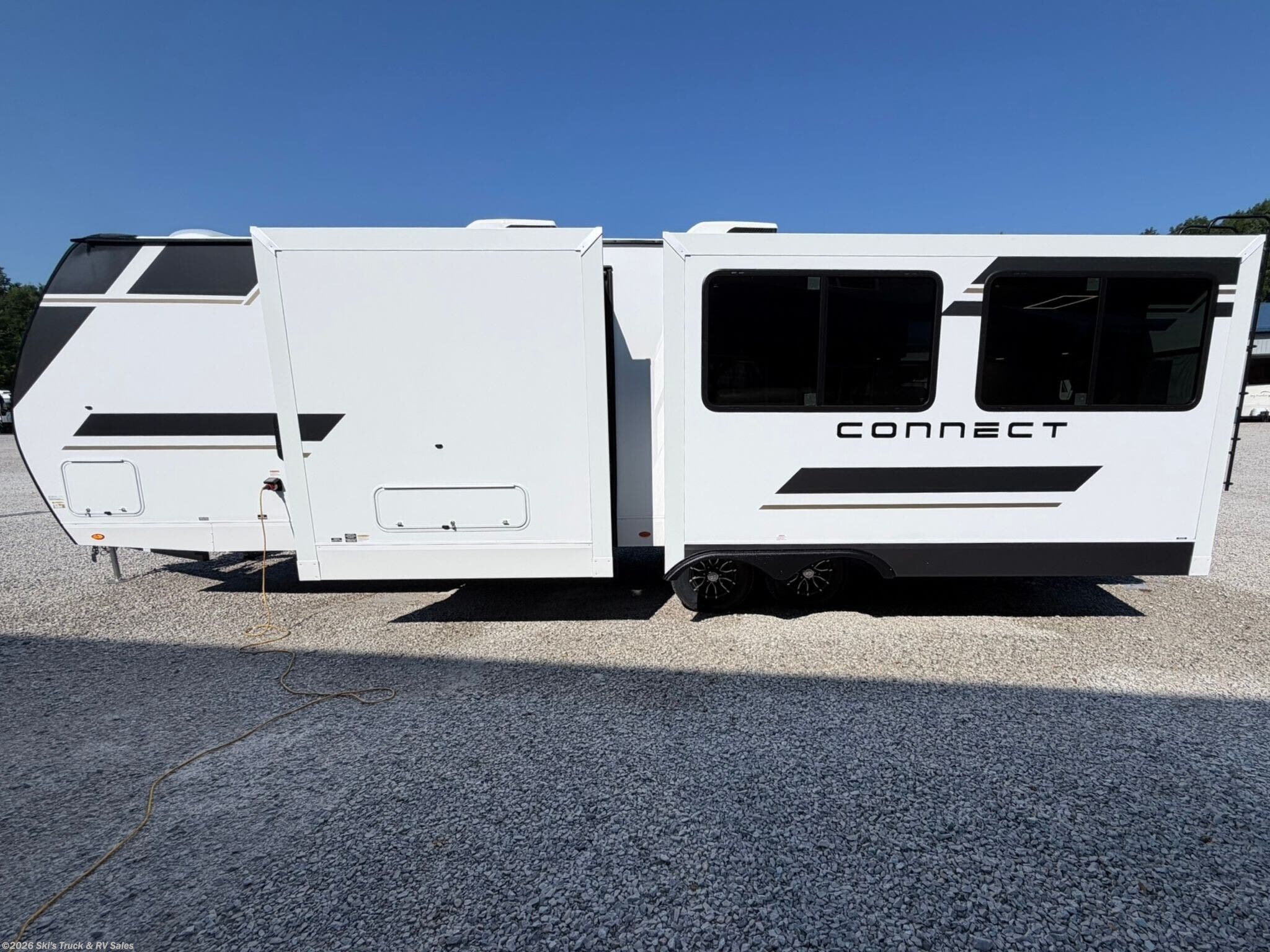 New 2027 K-Z Connect C302FBK available in Rockville, Indiana