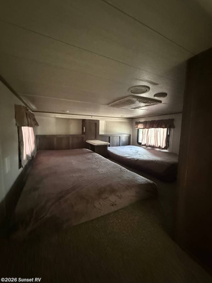 2022 Forest River Wildwood Grand Lodge 42FLDL - Used Destination Trailer For Sale by Sunset RV in Sunset Beach, North Carolina features Awning, Fireplace, Pantry, Shower