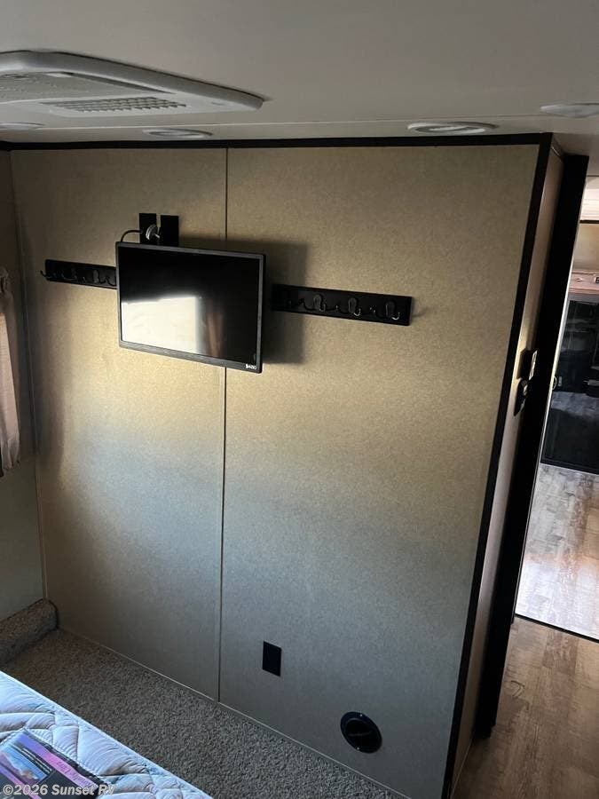 2016 Forest River XLR Thunderbolt 340X12HP - Used Toy Hauler For Sale by Sunset RV in Sunset Beach, North Carolina features TV, Refrigerator, Power Awning, Microwave, Oven