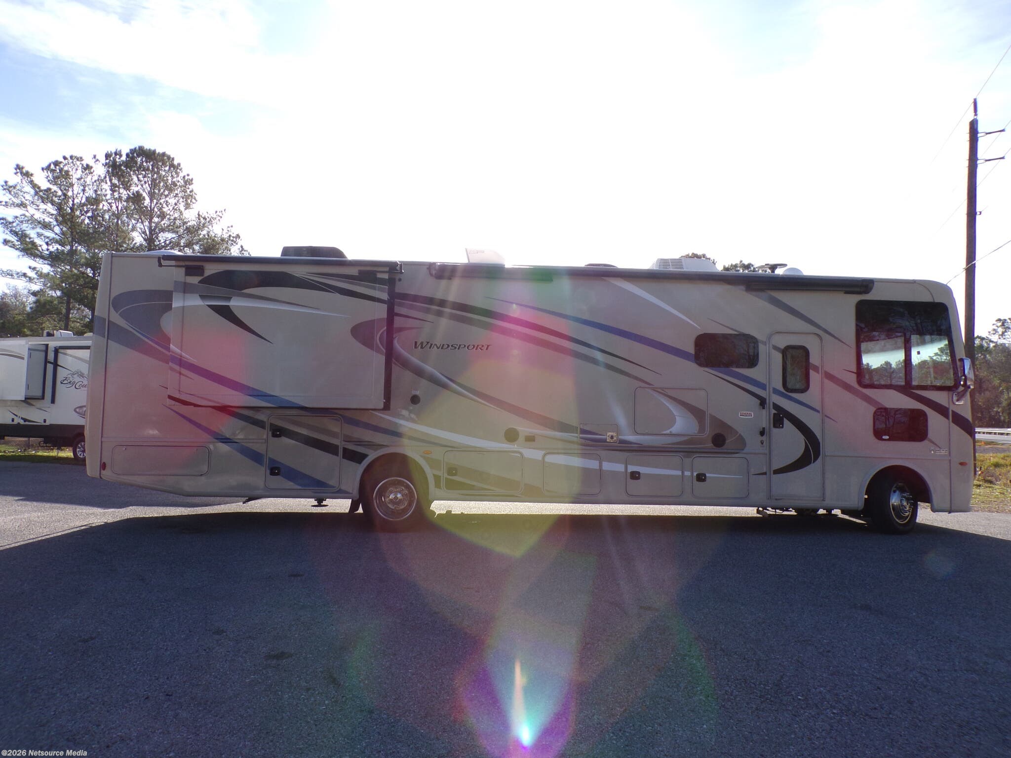 2018 Thor Motor Coach Windsport 35M RV for Sale in Callahan, FL 32011
