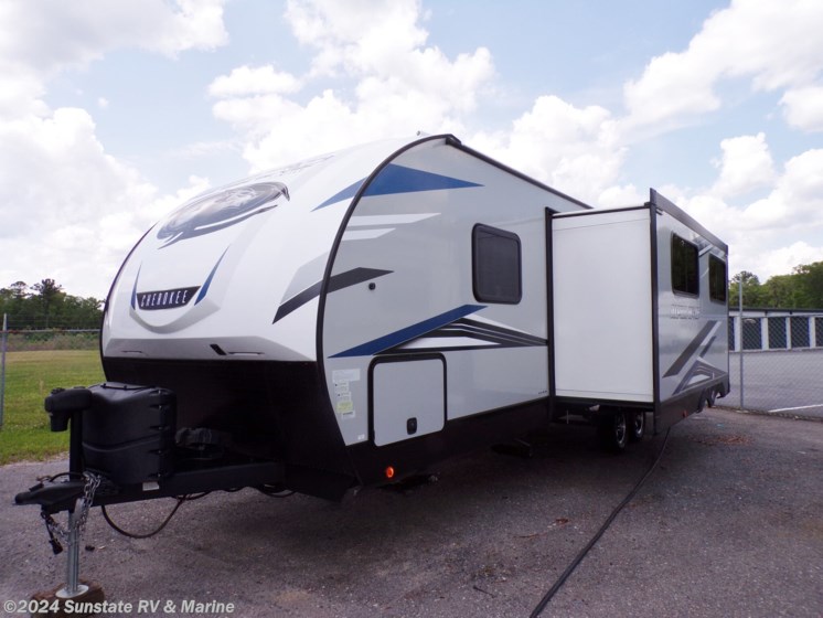 Used 2022 Forest River Cherokee Alpha Wolf 26RB-L available in Callahan, Florida