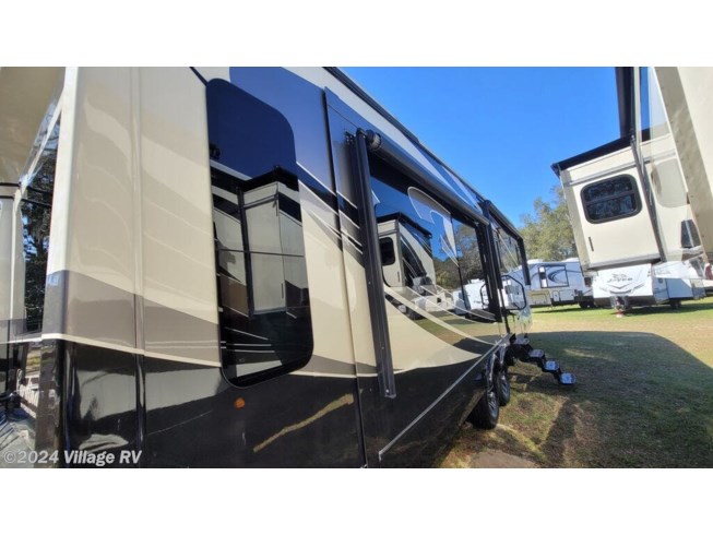 2016 Cardinal 3850RL by Forest River from Village RV in Ocala, Florida