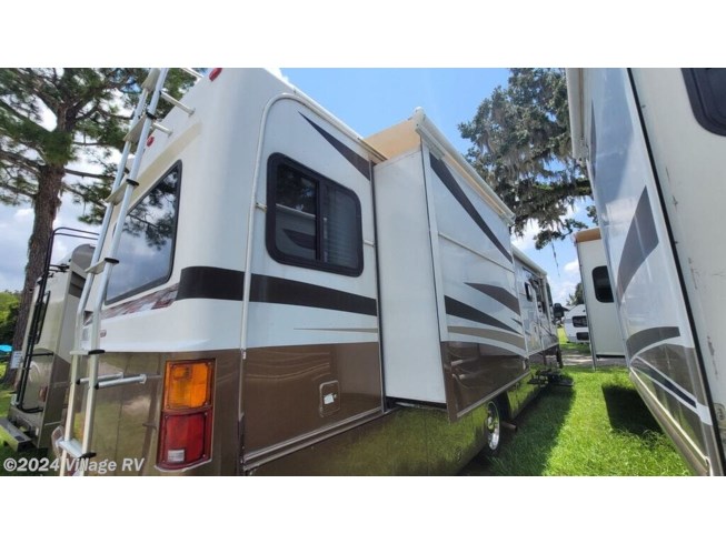 2005 Holiday Rambler 33PBD - Used Class A For Sale by Village RV in Ocala, Florida