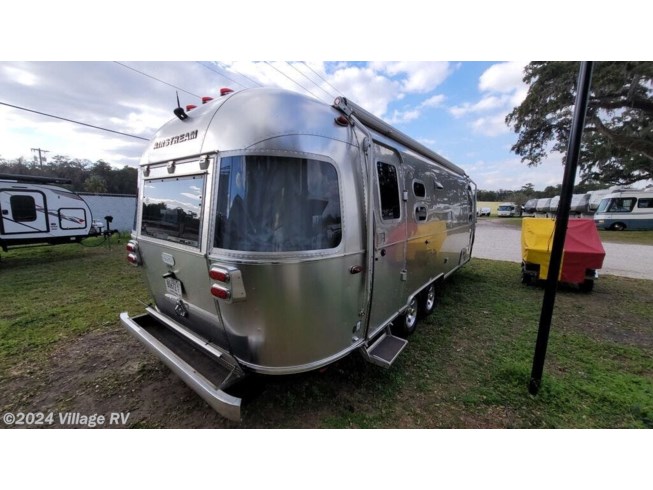 2022 25FB QRH by Airstream from Village RV in Ocala, Florida
