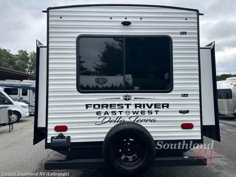 2026 East to West Della Terra 272RL - New Travel Trailer For Sale by Southland RV in LaGrange, Georgia features Slideout