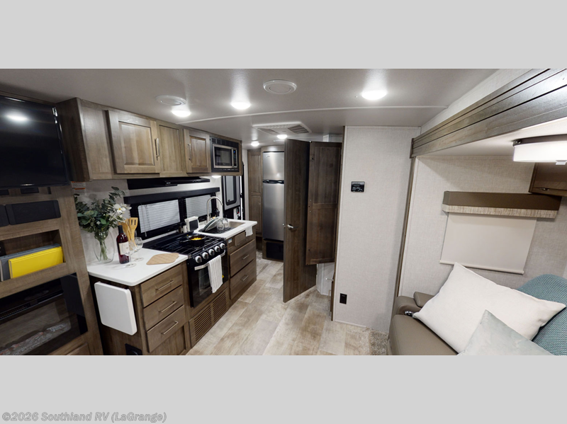 2023 Flagstaff Micro Lite 22FBS by Forest River from Southland RV in LaGrange, Georgia