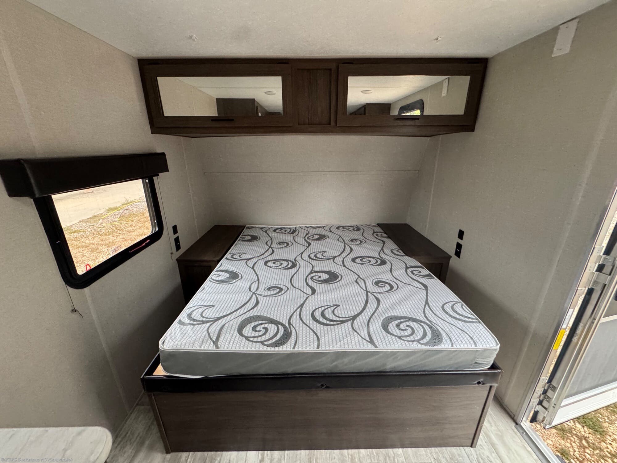 2021 Avenger LT 16FQ by Prime Time from Southland RV in LaGrange, Georgia