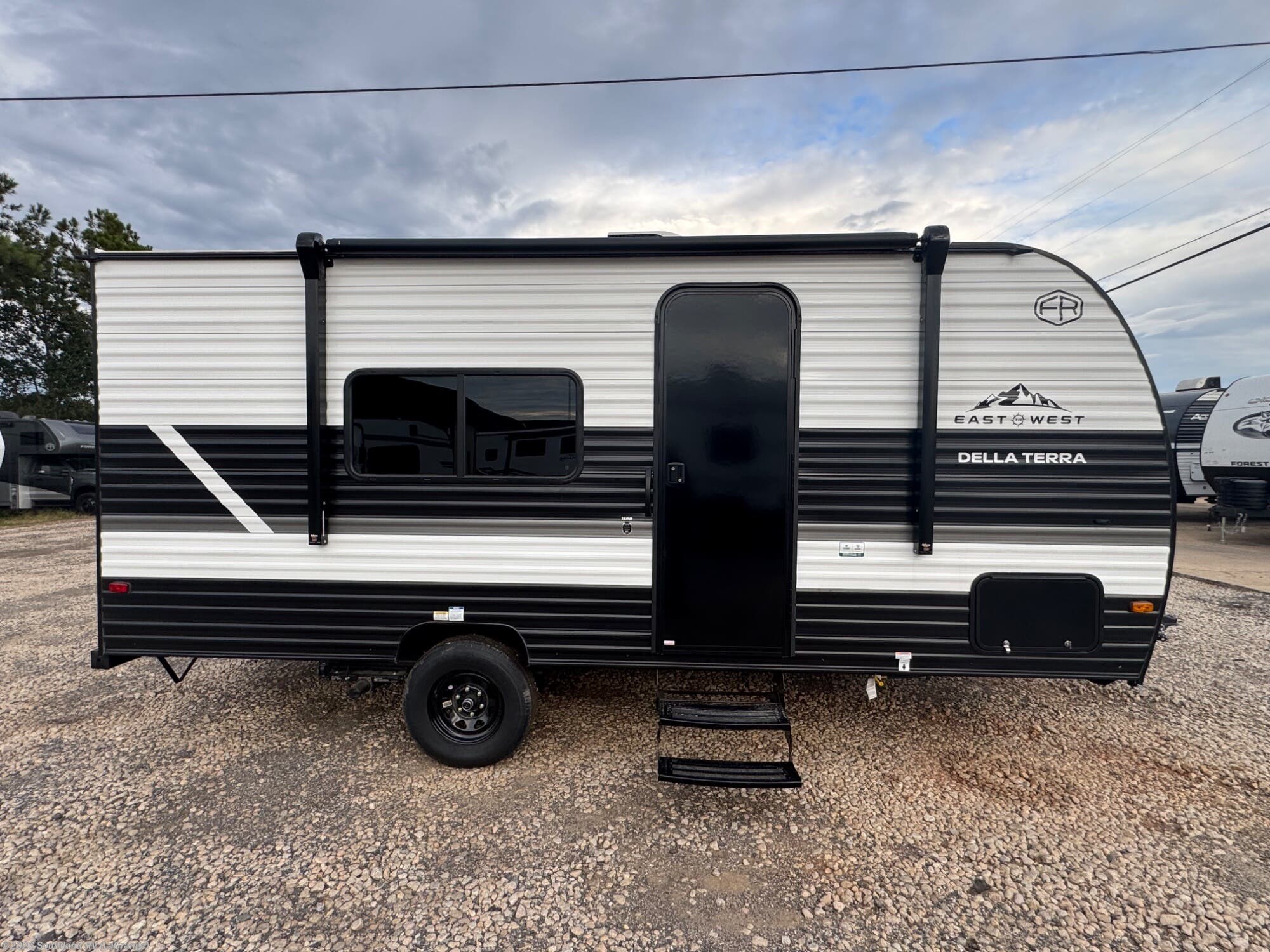2027 Della Terra 15RB by East to West from Southland RV in LaGrange, Georgia