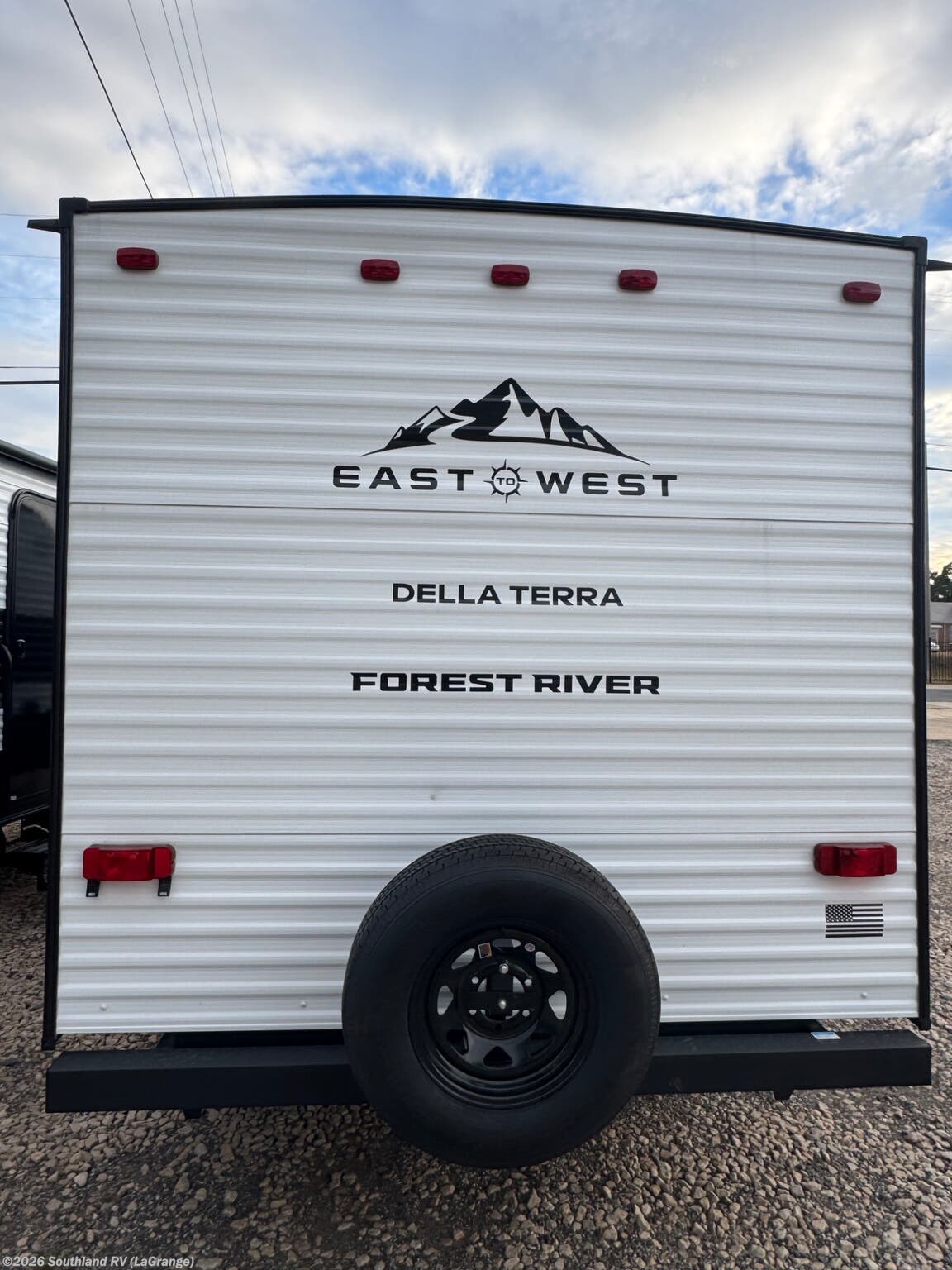 New 2027 East to West Della Terra 15RB available in LaGrange, Georgia
