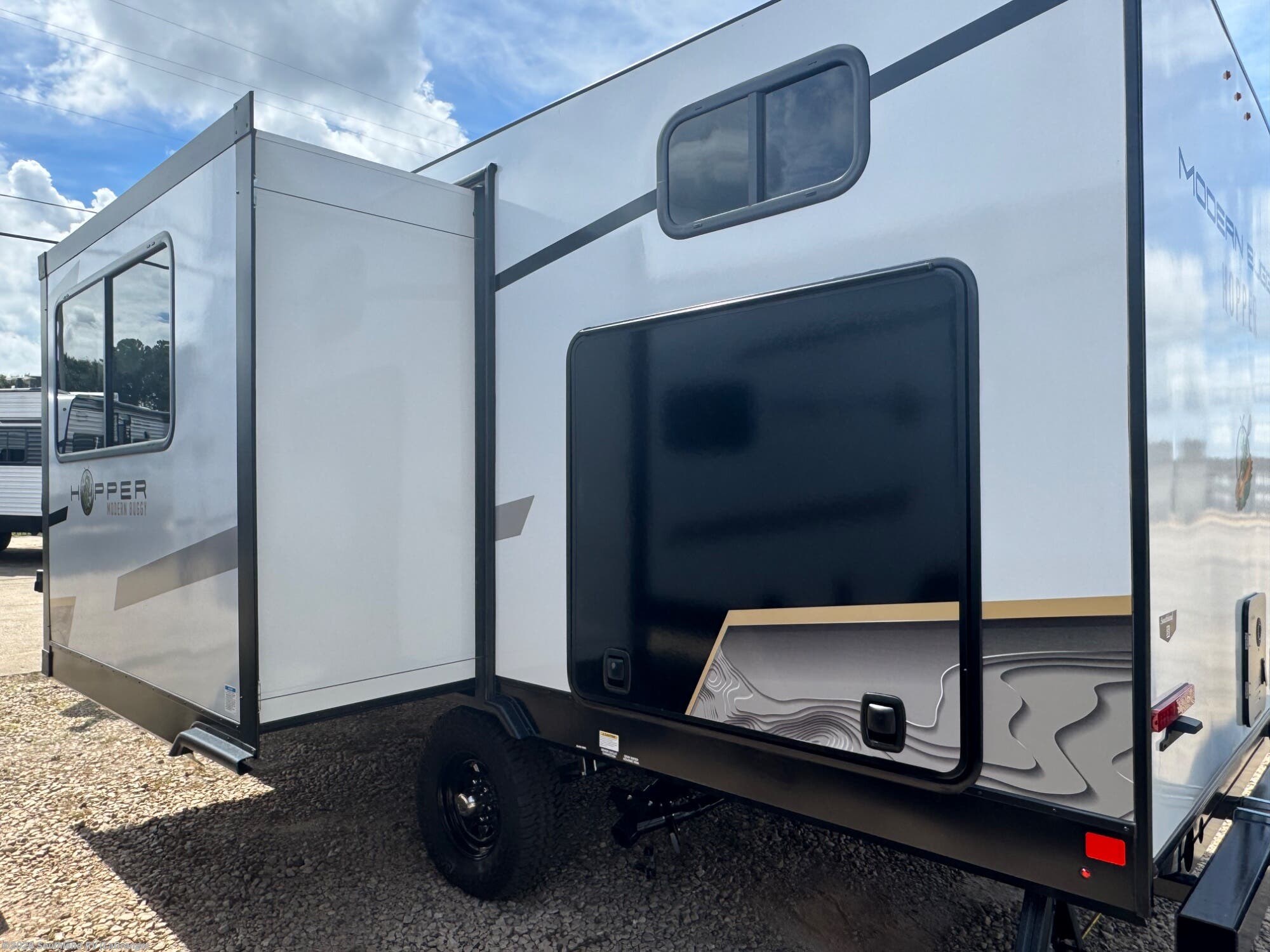 2027 Hopper 3 by Modern Buggy Trailers from Southland RV in LaGrange, Georgia