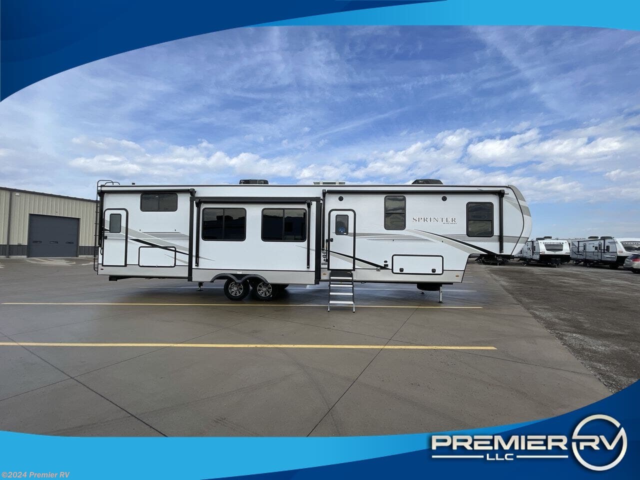 2023 Keystone Sprinter Limited 3900DBL RV for Sale in Blue Grass, IA