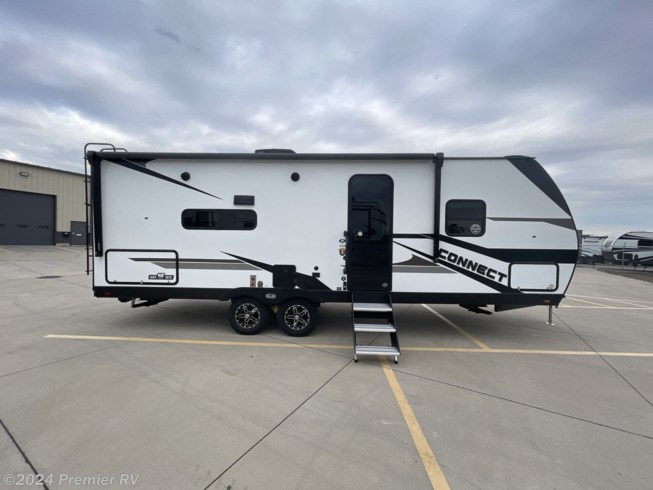 2024 K-Z Connect C241RLK - New Travel Trailer For Sale by Premier RV  in Blue Grass, Iowa