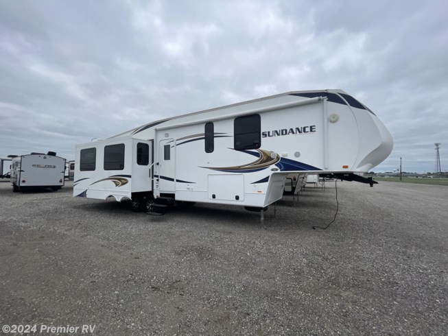 2013 Heartland Sundance 3270RES - Used Fifth Wheel For Sale by Premier RV  in Blue Grass, Iowa
