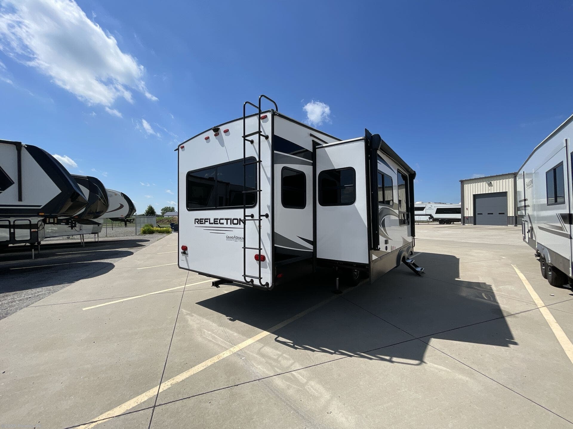 Used 2023 Grand Design Reflection 303RLS available in Blue Grass, Iowa