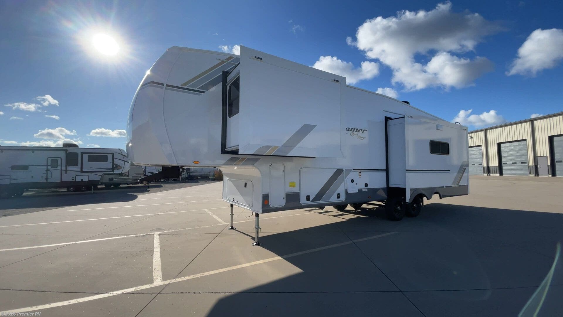 New 2026 Highland Ridge Roamer 32RLTS available in Blue Grass, Iowa