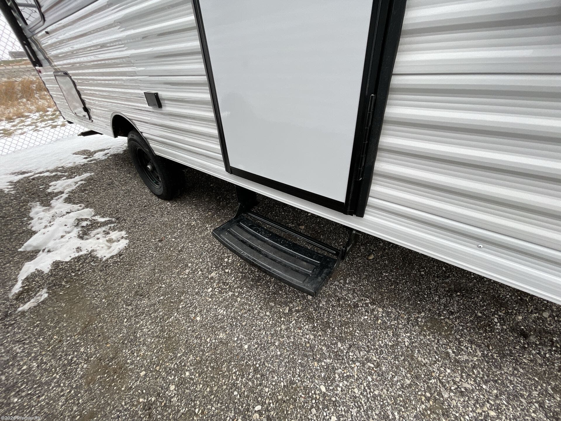 New 2026 Highland Ridge Colt LIMITED 17DB available in Blue Grass, Iowa